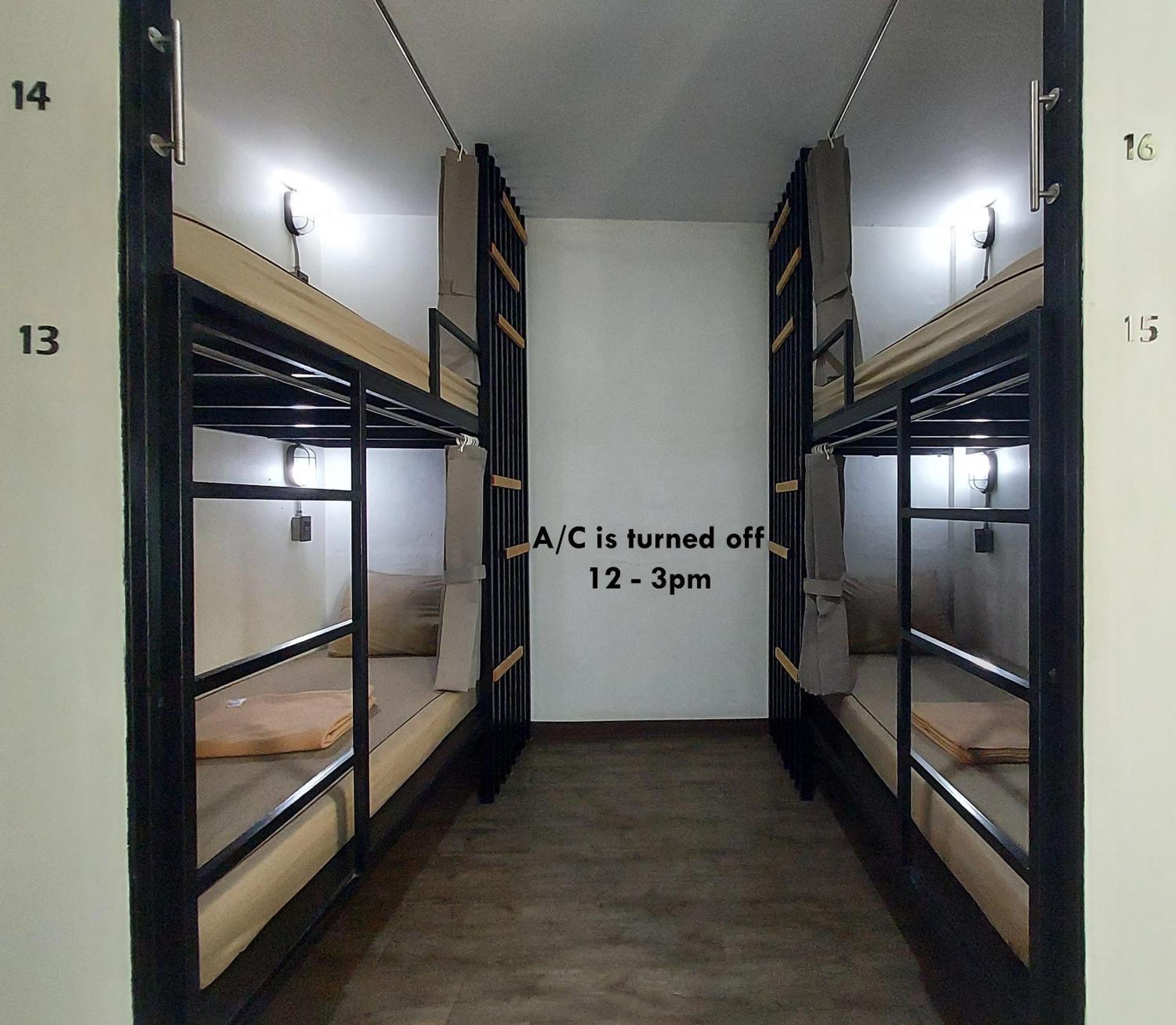 Feel Good Bangkok Hostel Екстер'єр фото