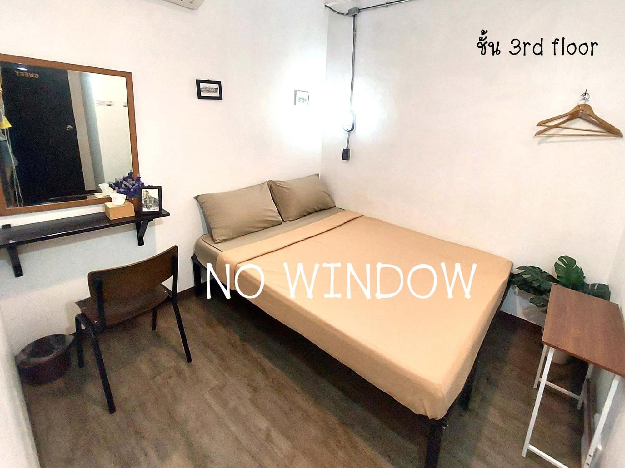 Feel Good Bangkok Hostel Екстер'єр фото