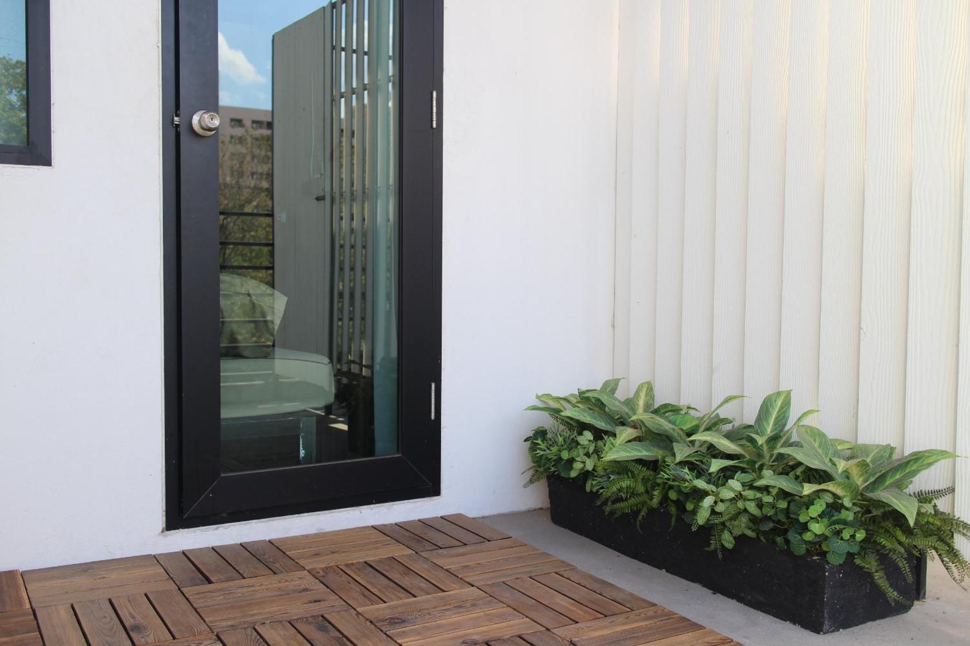 Feel Good Bangkok Hostel Екстер'єр фото