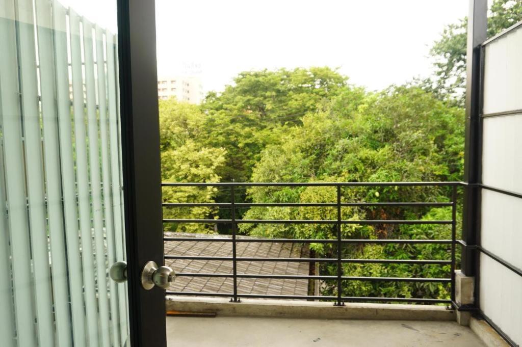 Feel Good Bangkok Hostel Екстер'єр фото