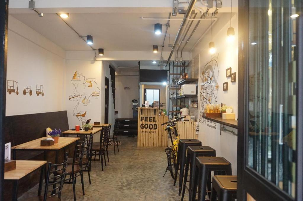 Feel Good Bangkok Hostel Екстер'єр фото