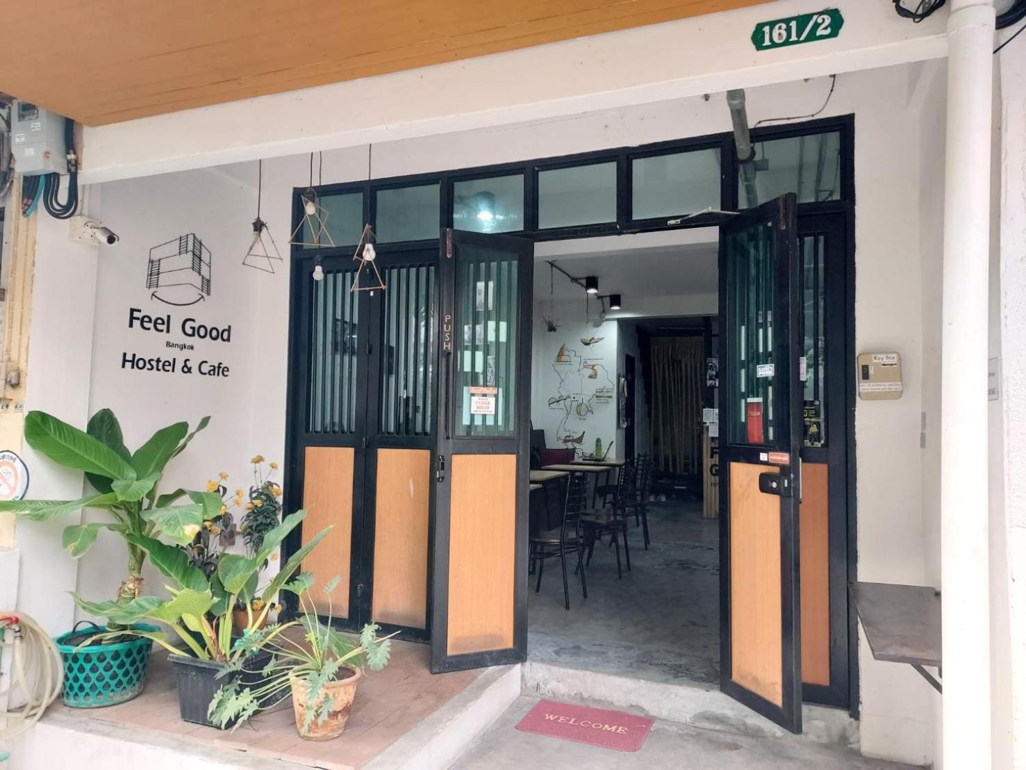 Feel Good Bangkok Hostel Екстер'єр фото